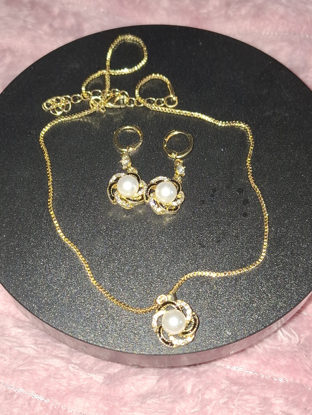 Gold Pearl Flower Necklace and Earring Set